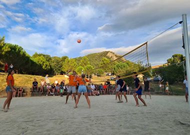 christelijk vakantiepark Zuid-Frankrijk volleybal 10
