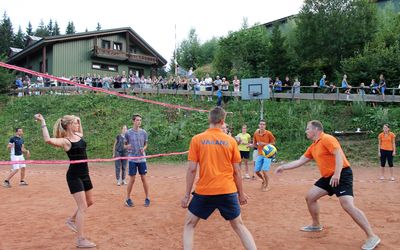 Christelijk vakantiepark Zwarte Woud volleybal 01