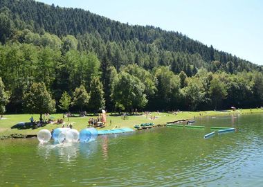 Christelijk vakantiepark Franse Alpen zwemmeer 01
